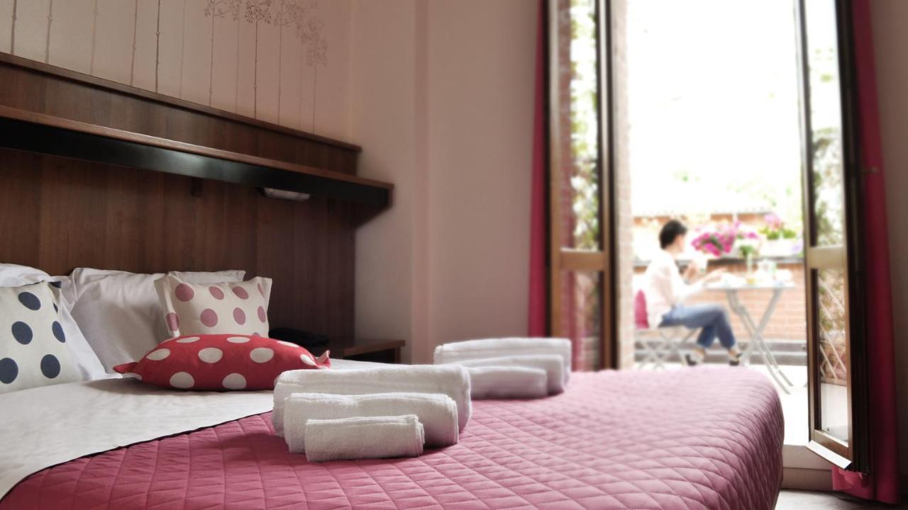 Hotel Emi Lippo Luaran gambar
